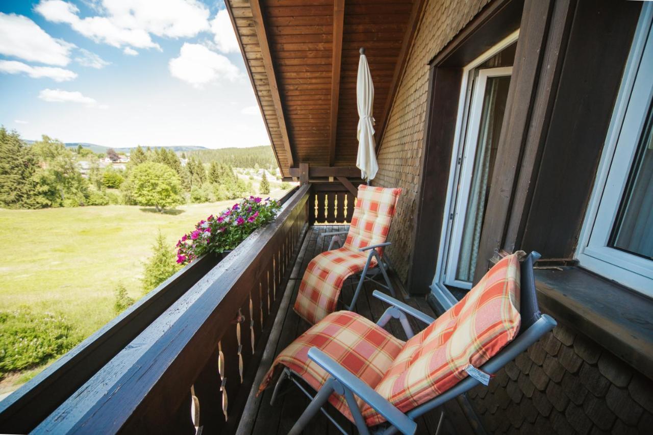 Hotel Waldeck Mit Restaurant "Florian'S" Feldberg  Exterior photo